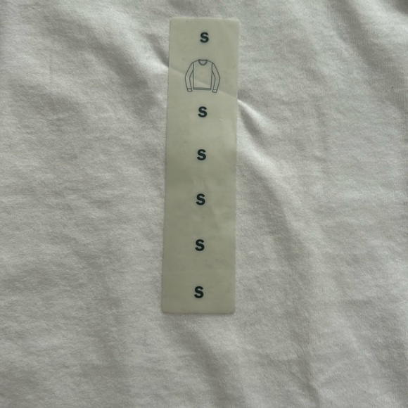 Old Navy Soft Wash Baseball Tee (NWT) - Picture 6 of 7